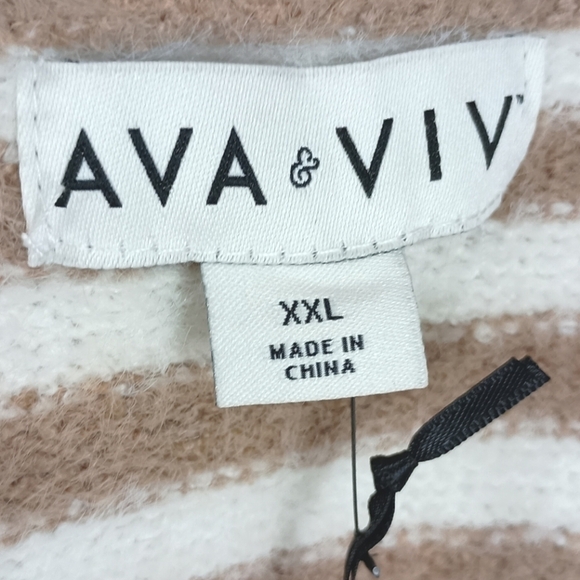 NWT Ava & Viv Cozy V-Neck Sweater in Tan/White Stripe. 🤎🤍 XXL - Picture 6 of 7